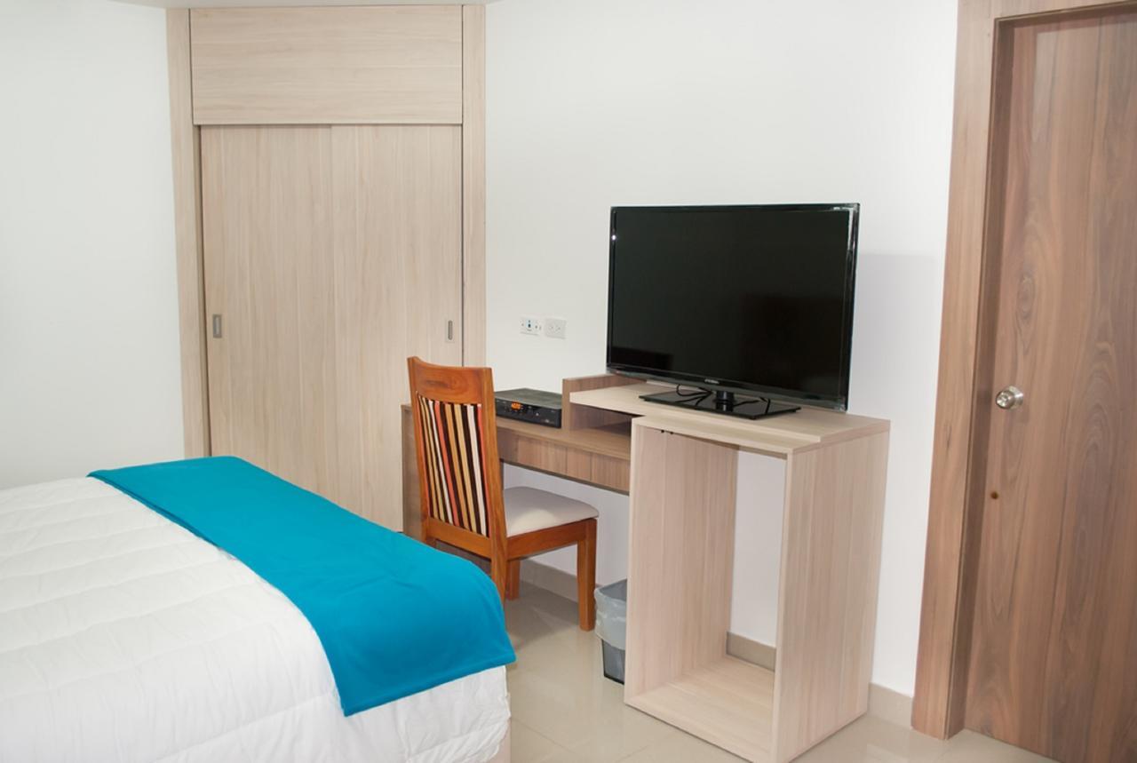 Hotel - Centro Comercial Punta Del Mar Salinas (Santa Elena) Habitación foto