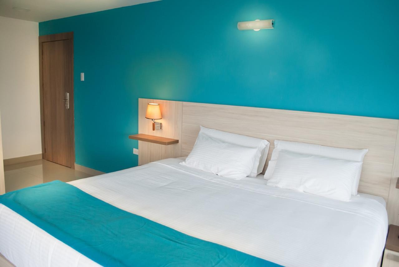 Hotel - Centro Comercial Punta Del Mar Salinas (Santa Elena) Habitación foto